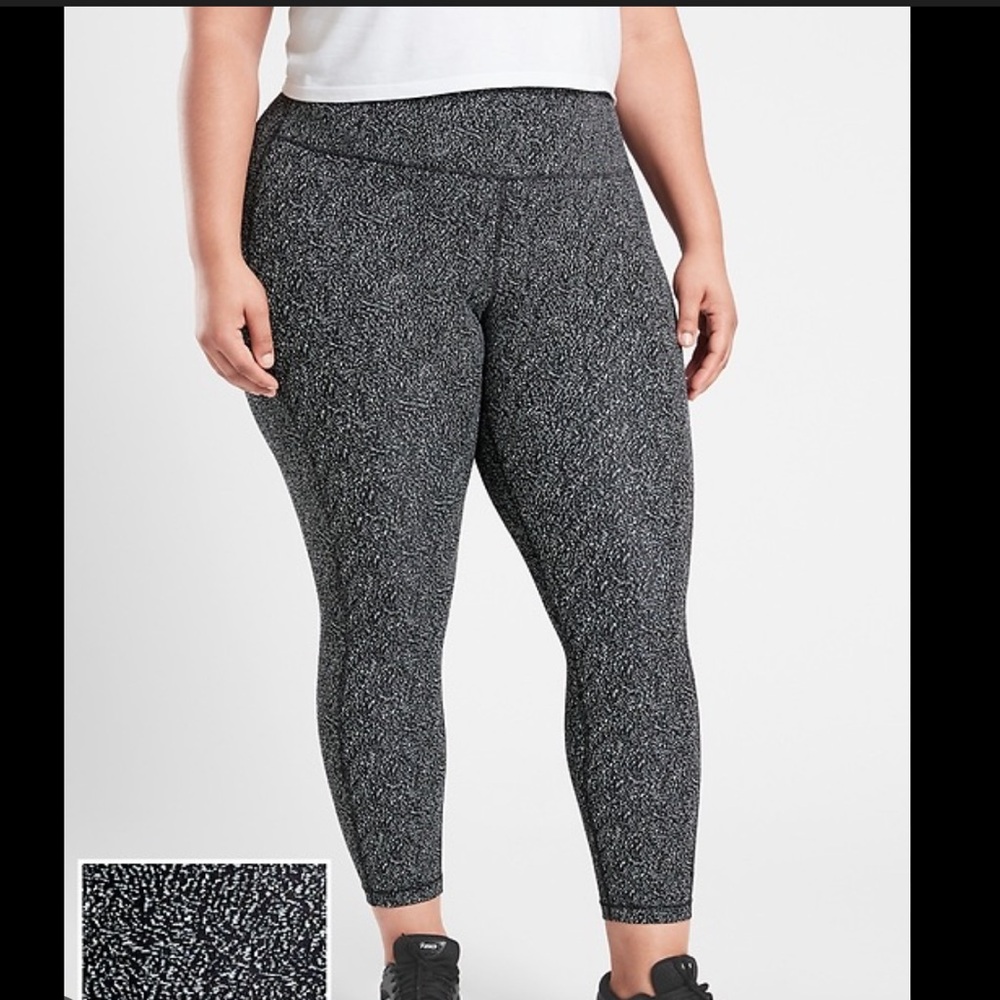 Athleta Ultimate Stash Pocket Textured 7/8 Tight SIZE 1X nwot Static Black White